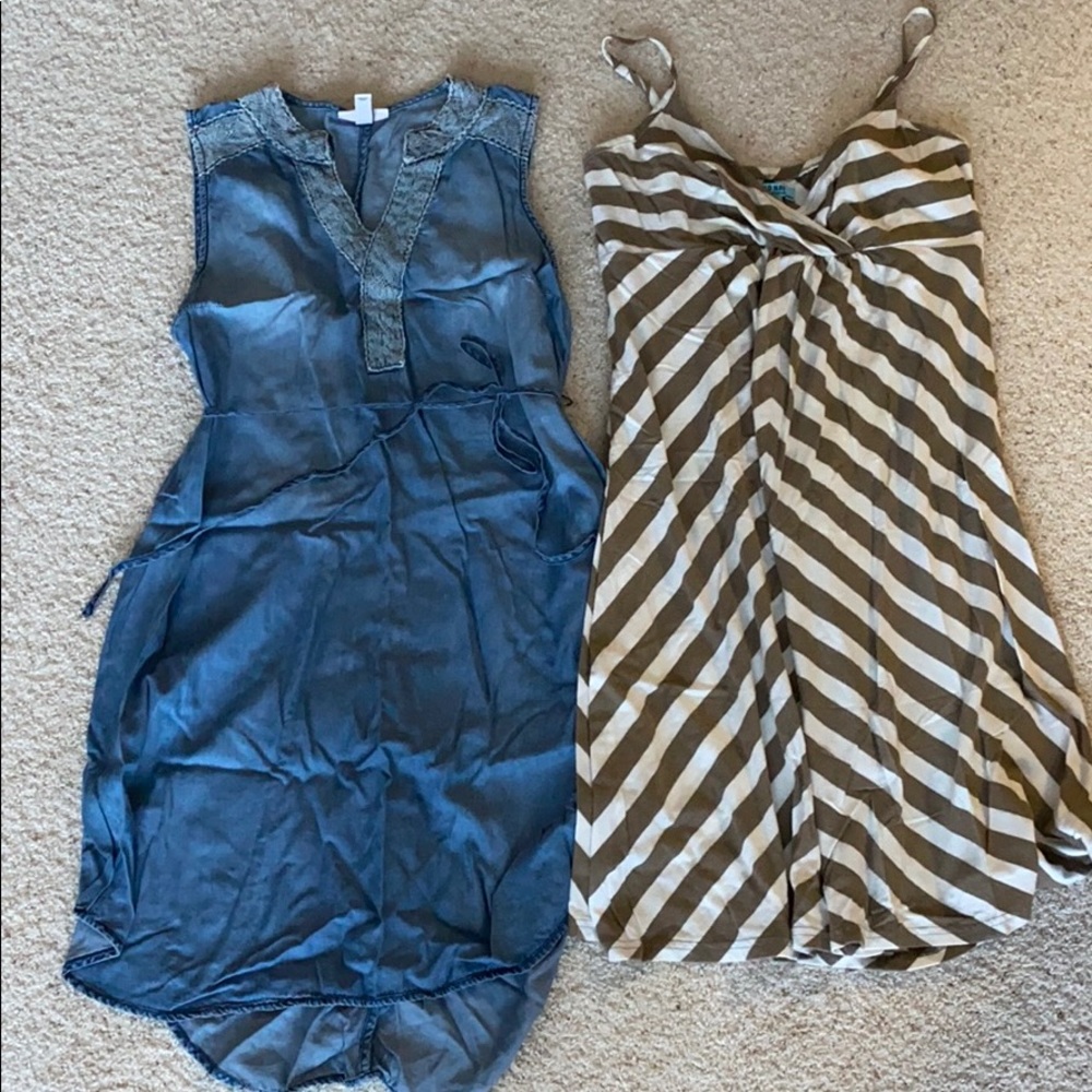 2 small maternity dresses